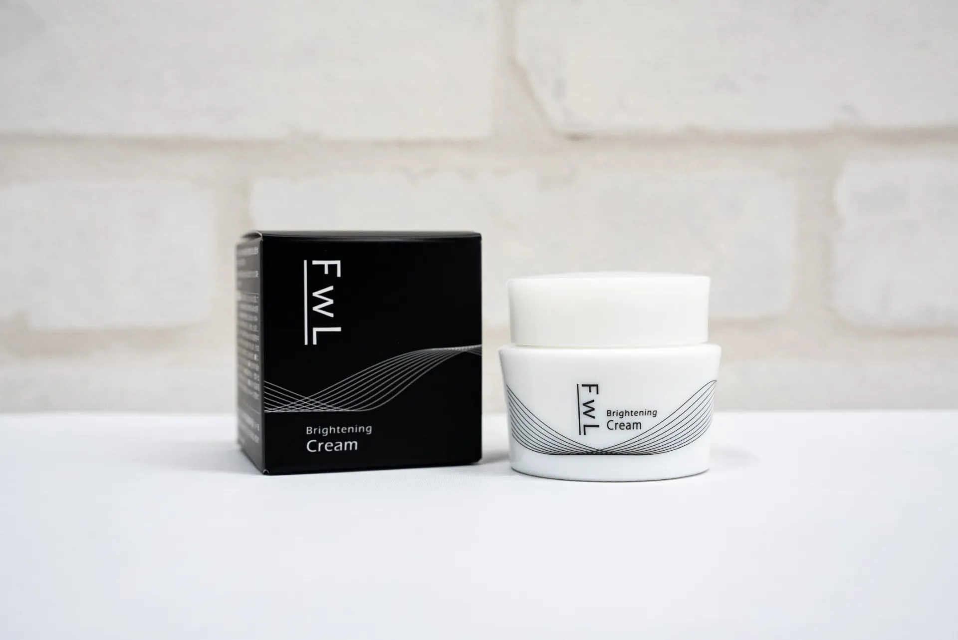 FwLブライトニングクリーム 35g